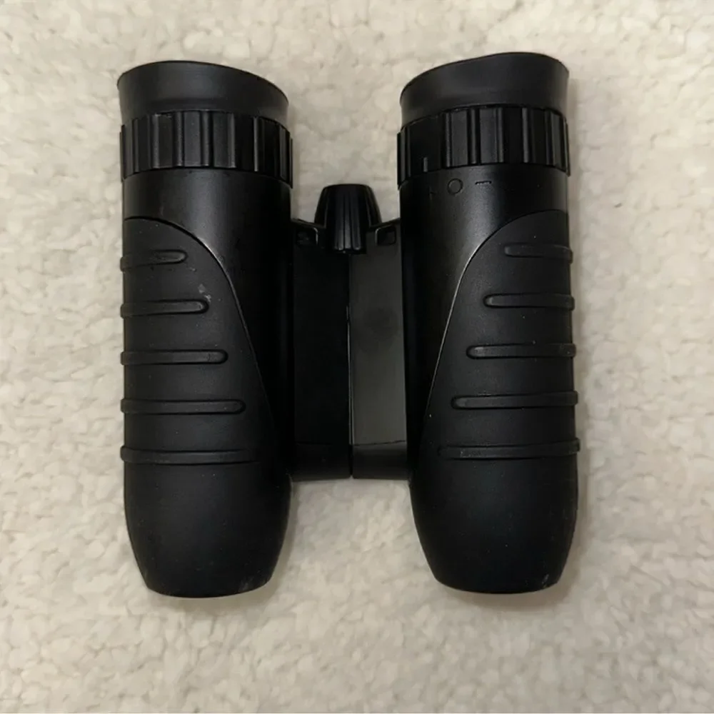 Vivitar 4 x 15 Compact Black Binoculars